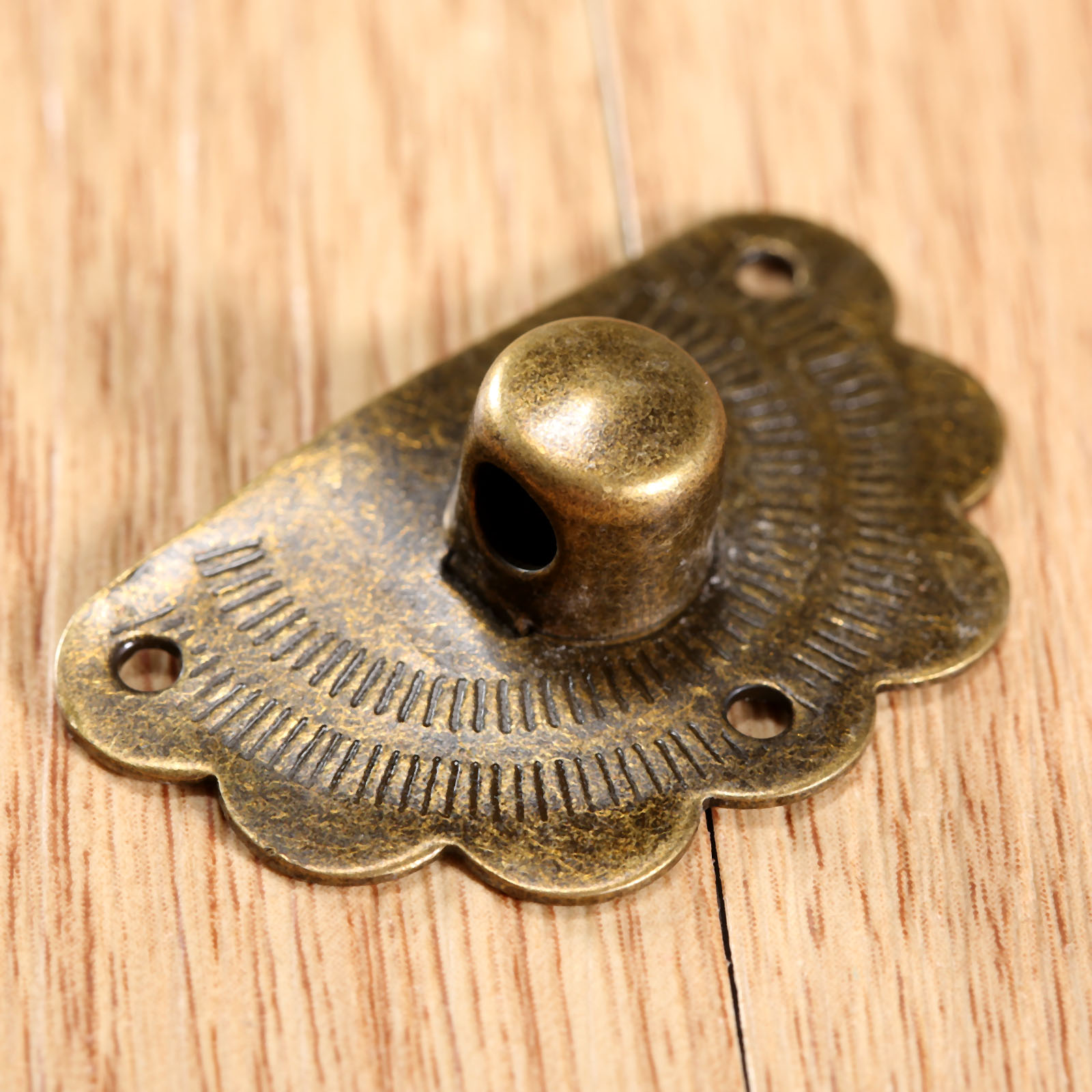 Antique Bronze Hasps Lock Deco - огляд і ціна Antique Brass Hook